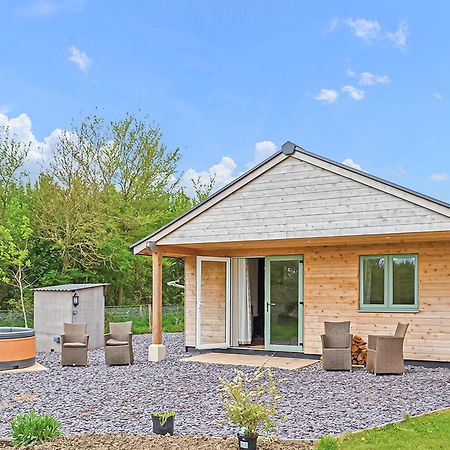Little Moorland Farm Lodges Chapel Allerton Habitación foto